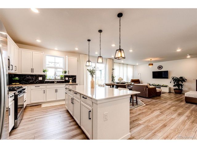 24503 E Walsh Ave, Aurora, CO 80018