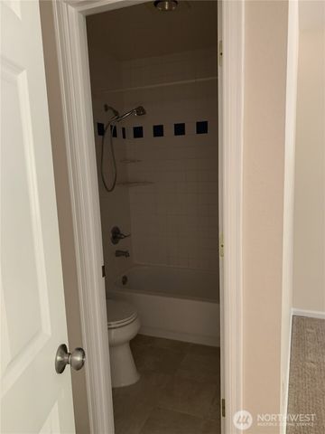 13820 SE Newport Way, Bellevue, WA 98006