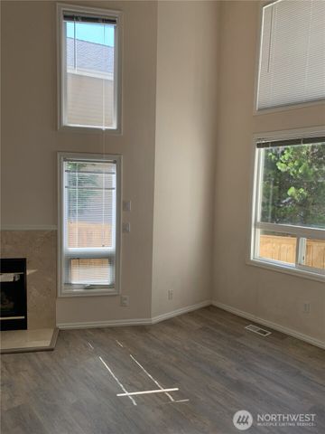 13820 SE Newport Way, Bellevue, WA 98006