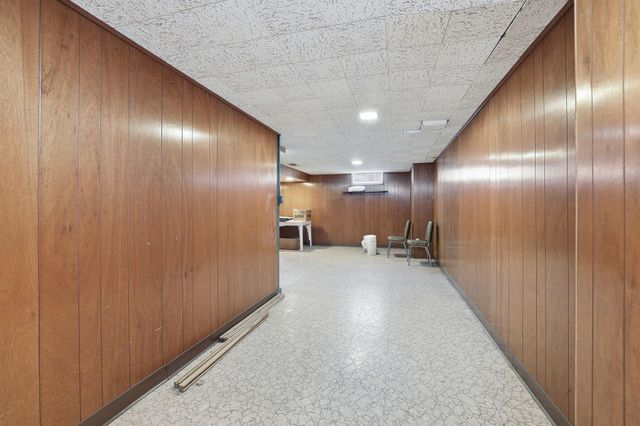 1610 Fremont Avenue, Saint Paul, MN 55106