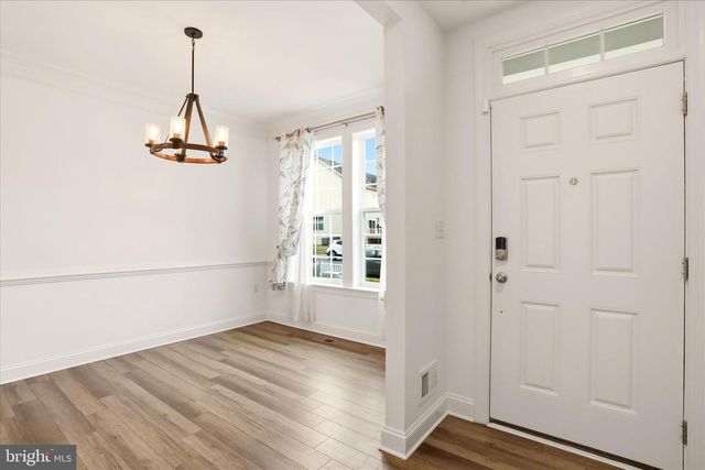 208 DARDEN CT W, Martinsburg, WV 25403