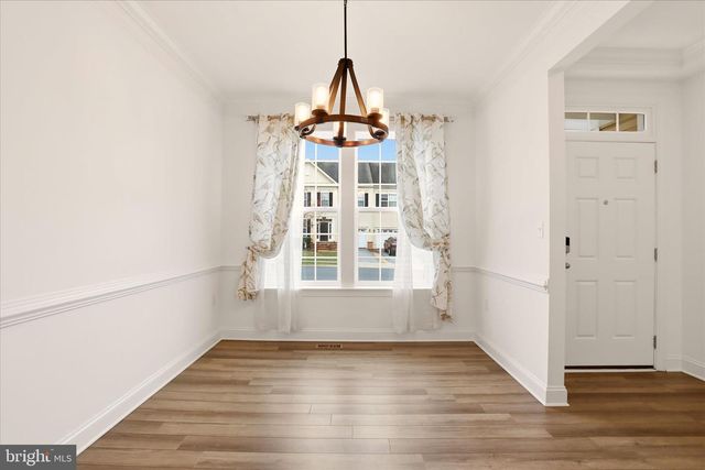 208 DARDEN CT W, Martinsburg, WV 25403