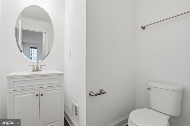 208 DARDEN CT W, Martinsburg, WV 25403