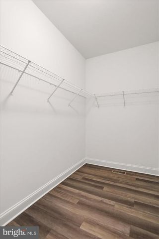 208 DARDEN CT W, Martinsburg, WV 25403