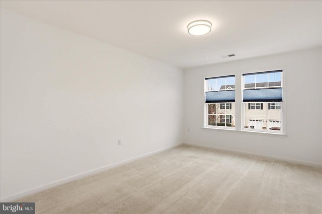 208 DARDEN CT W, Martinsburg, WV 25403