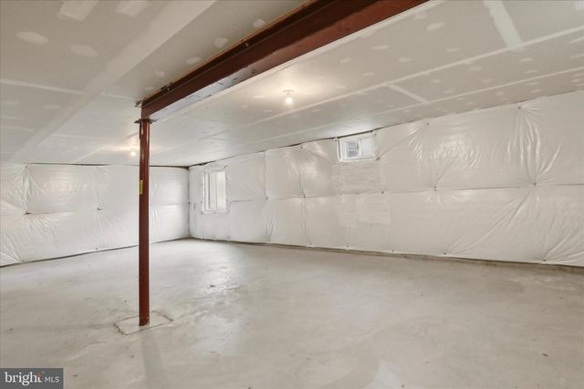 208 DARDEN CT W, Martinsburg, WV 25403