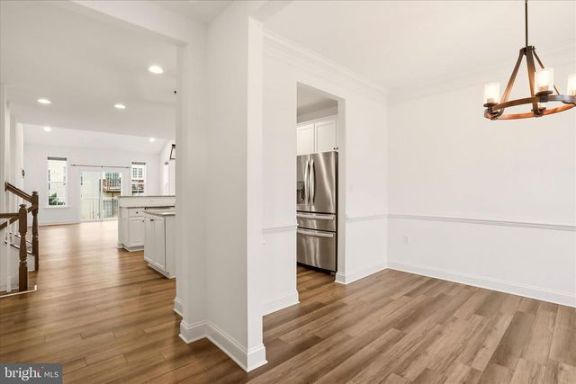 208 DARDEN CT W, Martinsburg, WV 25403