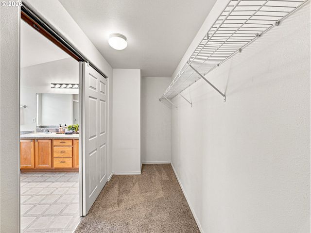 1473 Se YULAN Way, Hillsboro, OR 97123