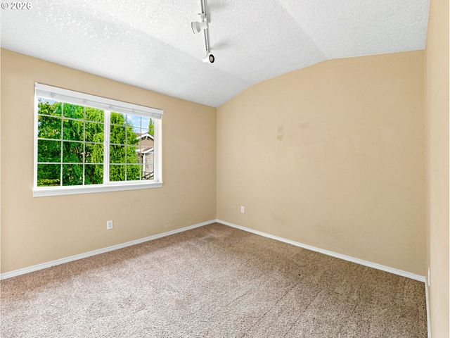 1473 Se YULAN Way, Hillsboro, OR 97123