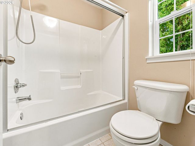 1473 Se YULAN Way, Hillsboro, OR 97123
