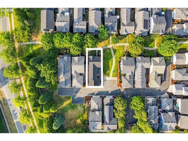 1473 Se YULAN Way, Hillsboro, OR 97123
