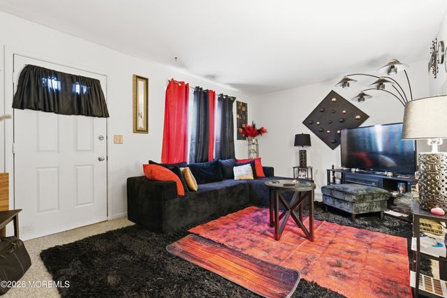 212 Greenwood Loop Road, Brick, NJ 08724