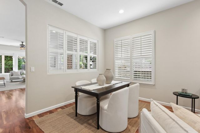 1988 Larkhall Cir, Folsom, CA 95630