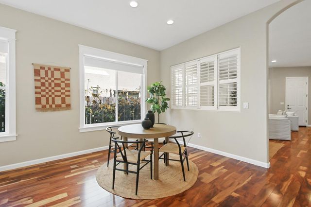 1988 Larkhall Cir, Folsom, CA 95630