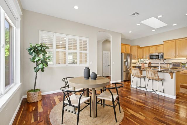 1988 Larkhall Cir, Folsom, CA 95630