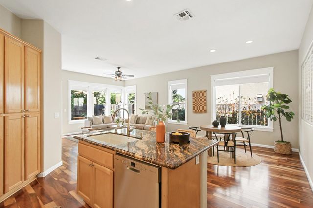 1988 Larkhall Cir, Folsom, CA 95630