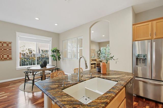 1988 Larkhall Cir, Folsom, CA 95630