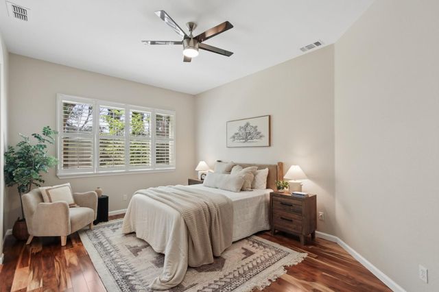 1988 Larkhall Cir, Folsom, CA 95630