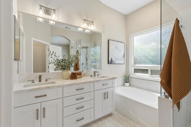 1988 Larkhall Cir, Folsom, CA 95630