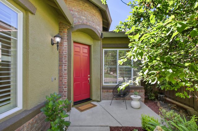 1988 Larkhall Cir, Folsom, CA 95630