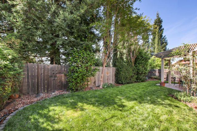 1988 Larkhall Cir, Folsom, CA 95630