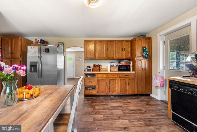 31 E 3RD AVE, Pine Hill, NJ 08021