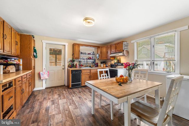 31 E 3RD AVE, Pine Hill, NJ 08021