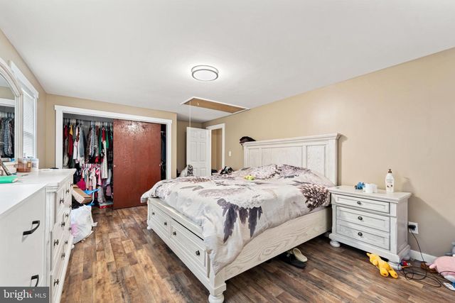 31 E 3RD AVE, Pine Hill, NJ 08021