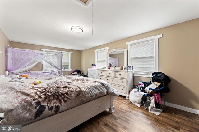 31 E 3RD AVE, Pine Hill, NJ 08021