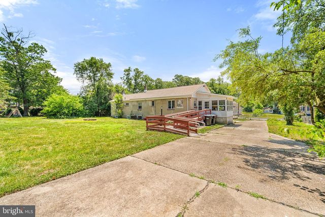 31 E 3RD AVE, Pine Hill, NJ 08021