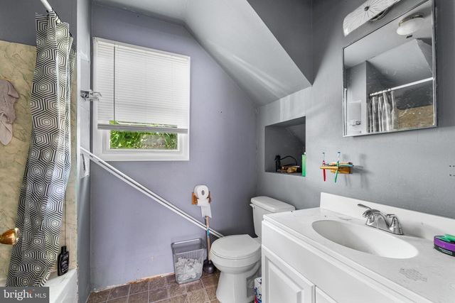 31 E 3RD AVE, Pine Hill, NJ 08021
