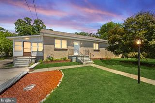 31 E 3RD AVE, Pine Hill, NJ 08021