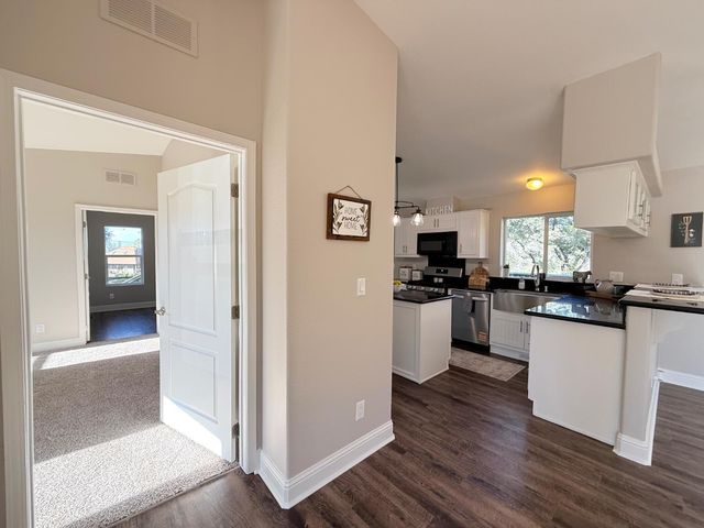 12155 Gilham ct, Grass Valley, CA 95949