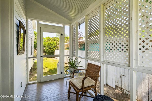 328 Easterbrook Street, Bay Saint Louis, MS 39520