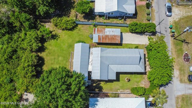 328 Easterbrook Street, Bay Saint Louis, MS 39520