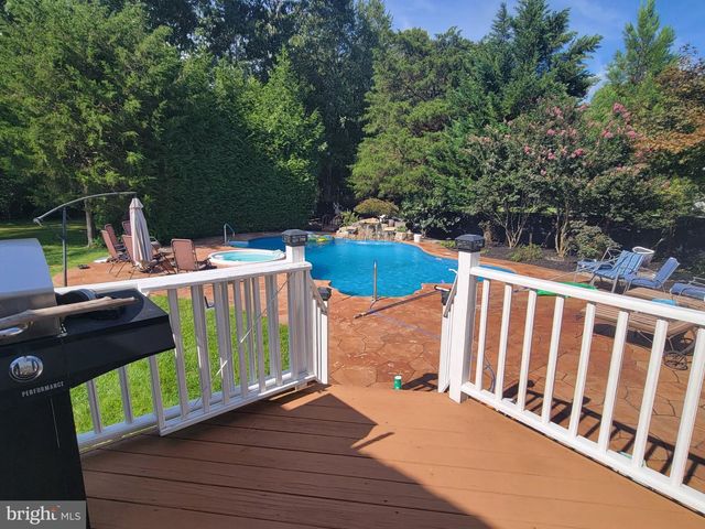 1707 BIDEN LN, Williamstown, NJ 08094