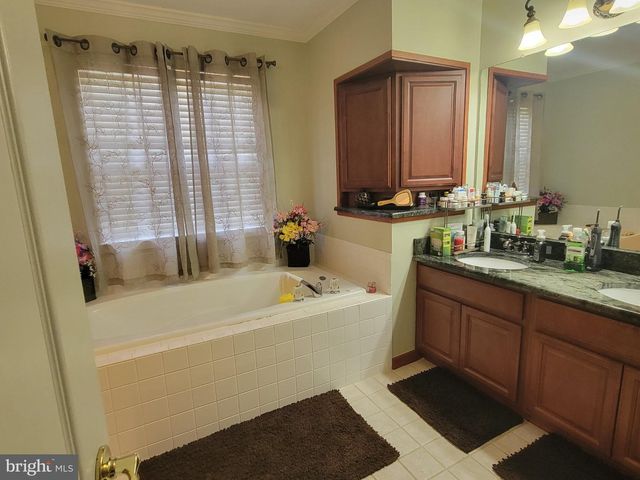 1707 BIDEN LN, Williamstown, NJ 08094