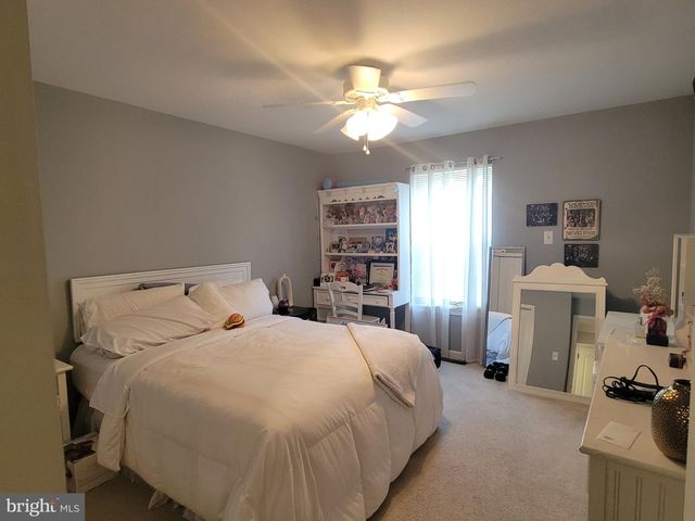1707 BIDEN LN, Williamstown, NJ 08094
