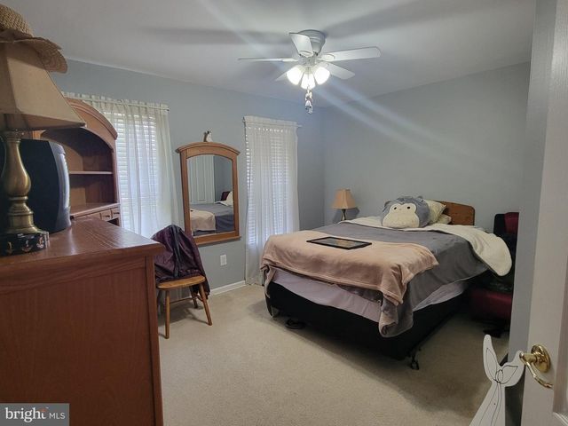 1707 BIDEN LN, Williamstown, NJ 08094