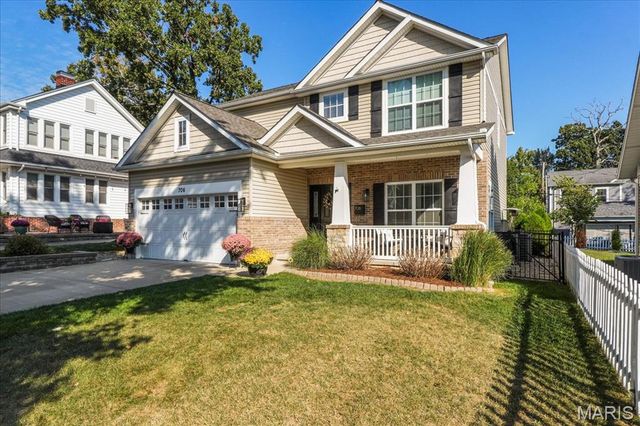 706 Edgewood Avenue, Kirkwood, MO 63122