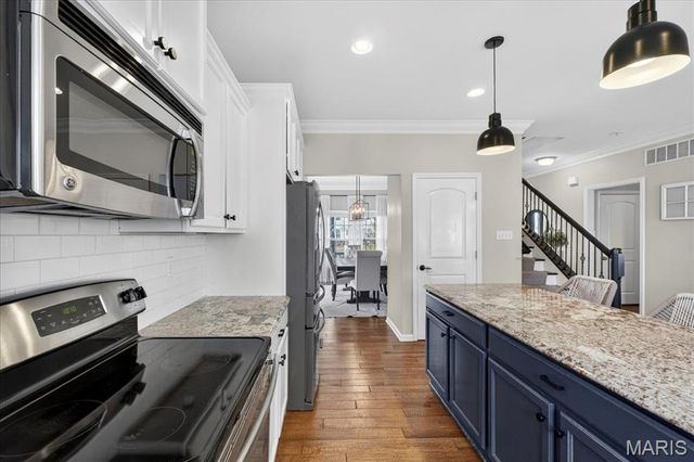 706 Edgewood Avenue, Kirkwood, MO 63122