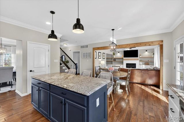 706 Edgewood Avenue, Kirkwood, MO 63122