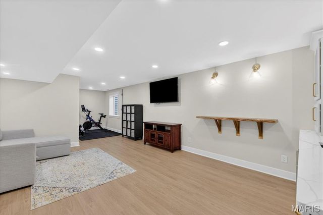 706 Edgewood Avenue, Kirkwood, MO 63122