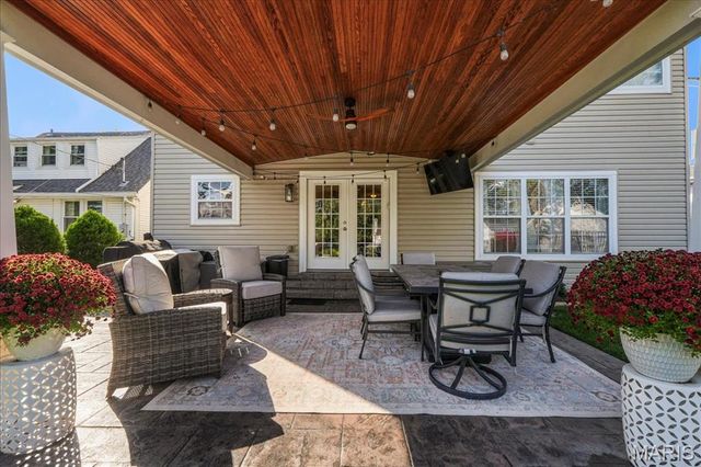 706 Edgewood Avenue, Kirkwood, MO 63122