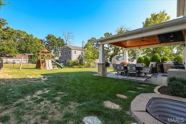 706 Edgewood Avenue, Kirkwood, MO 63122