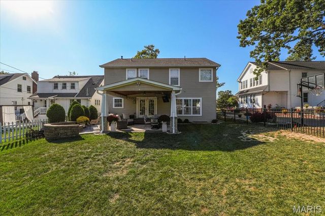 706 Edgewood Avenue, Kirkwood, MO 63122