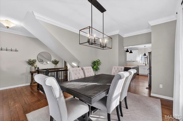 706 Edgewood Avenue, Kirkwood, MO 63122