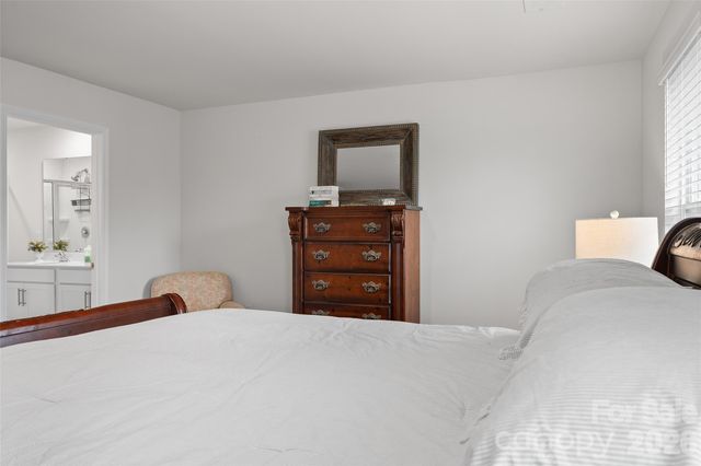 129 Valleywood Drive, Waynesville, NC 28786