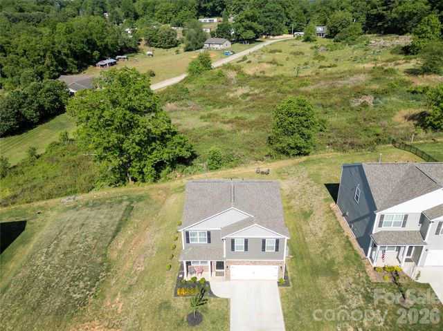 129 Valleywood Drive, Waynesville, NC 28786