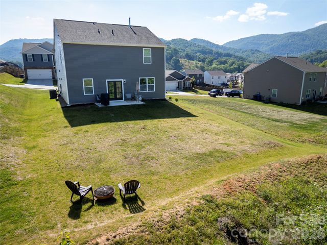 129 Valleywood Drive, Waynesville, NC 28786
